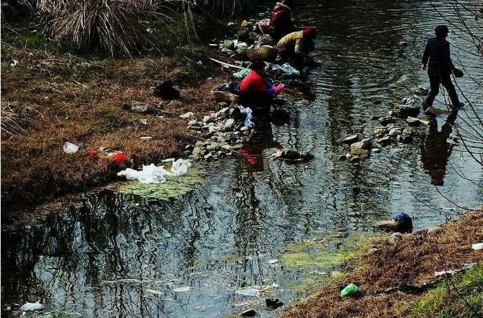 一體化生活污水處理設備在市政農(nóng)村污水處理建設中的用途-1